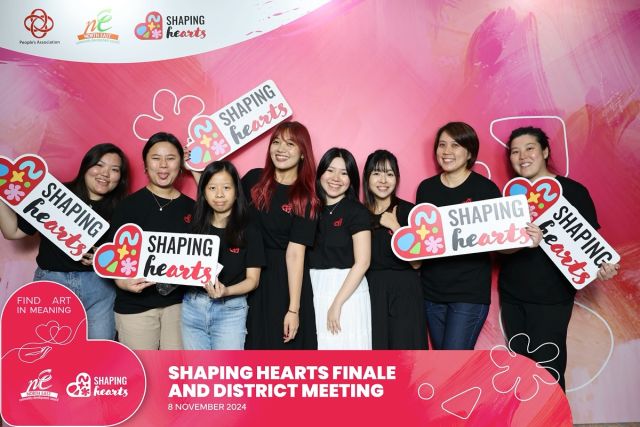 Photobooth service! Don’t you love that pink backdrop? #photobooth #instantprint #sgevents #sgphotographer #igsg #sgig