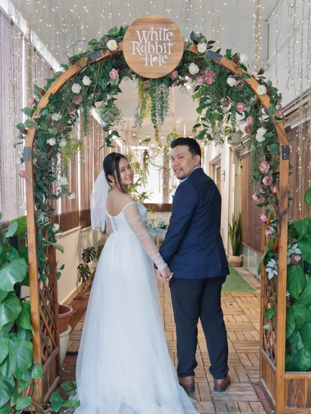 A very nice place @whiterabbitholesg to host your intimate wedding celebration!

📸: Jaeden | ©DeReminisce Photography
Email: DeReminisce@gmail.com
Lifestyle | portrait | wedding | event

#wedding #rom #solemisation #actualday #weddingday #dereminisce #sgphotographer #engagement #singaporephotographer #weddingphotographer #weddingphotography #weddingphoto #sgbrides #singaporebrides #ido #blissfulbrides #bridestory #bride #groom #weddingideas #weddinggown #igsg #sgig #instagram_sg #canonphotography #canonphotographer #canonsg #throwback #vsco #prewedding